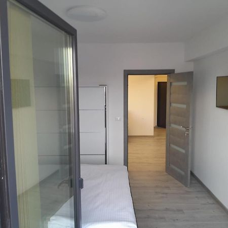 Apartament 3 Camere, Targu Neamt Et4 Exteriör bild
