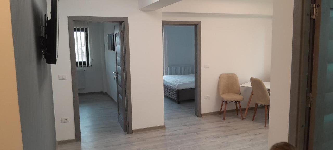 Apartament 3 Camere, Targu Neamt Et4 Exteriör bild