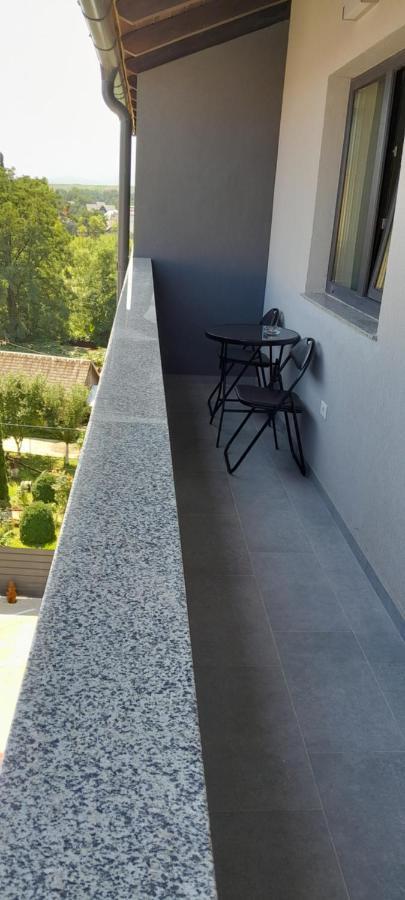 Apartament 3 Camere, Targu Neamt Et4 Exteriör bild